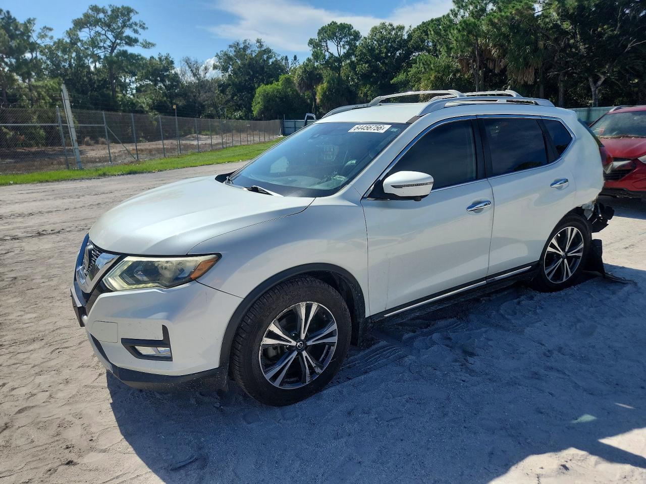 5N1AT2MT0JC798488 · 2018 NISSAN ROGUE