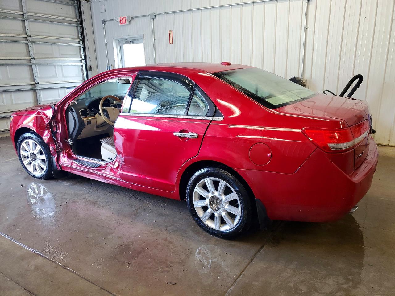 3LNHL2JC8CR831681 · 2012 LINCOLN MKZ · 2/13