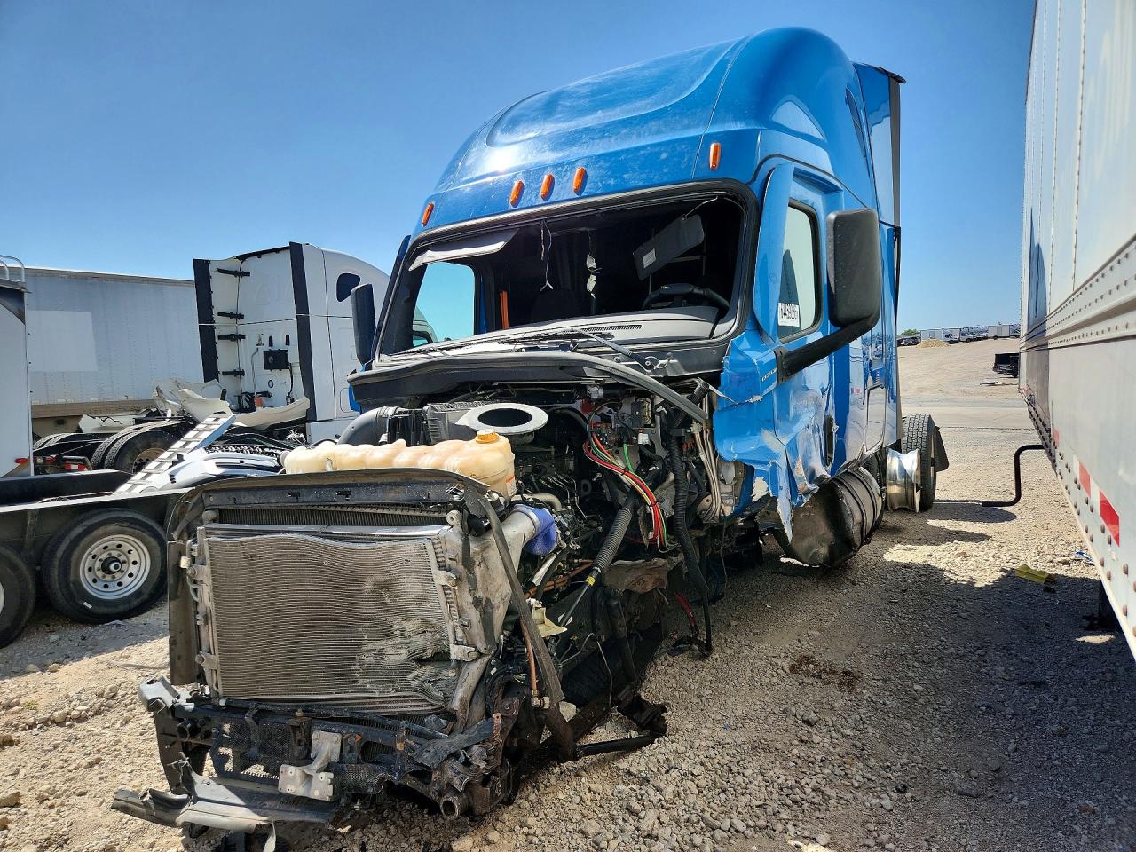 3AKJHHDR3SSVR4375 · 2025 FREIGHTLINER CASCADIA 126