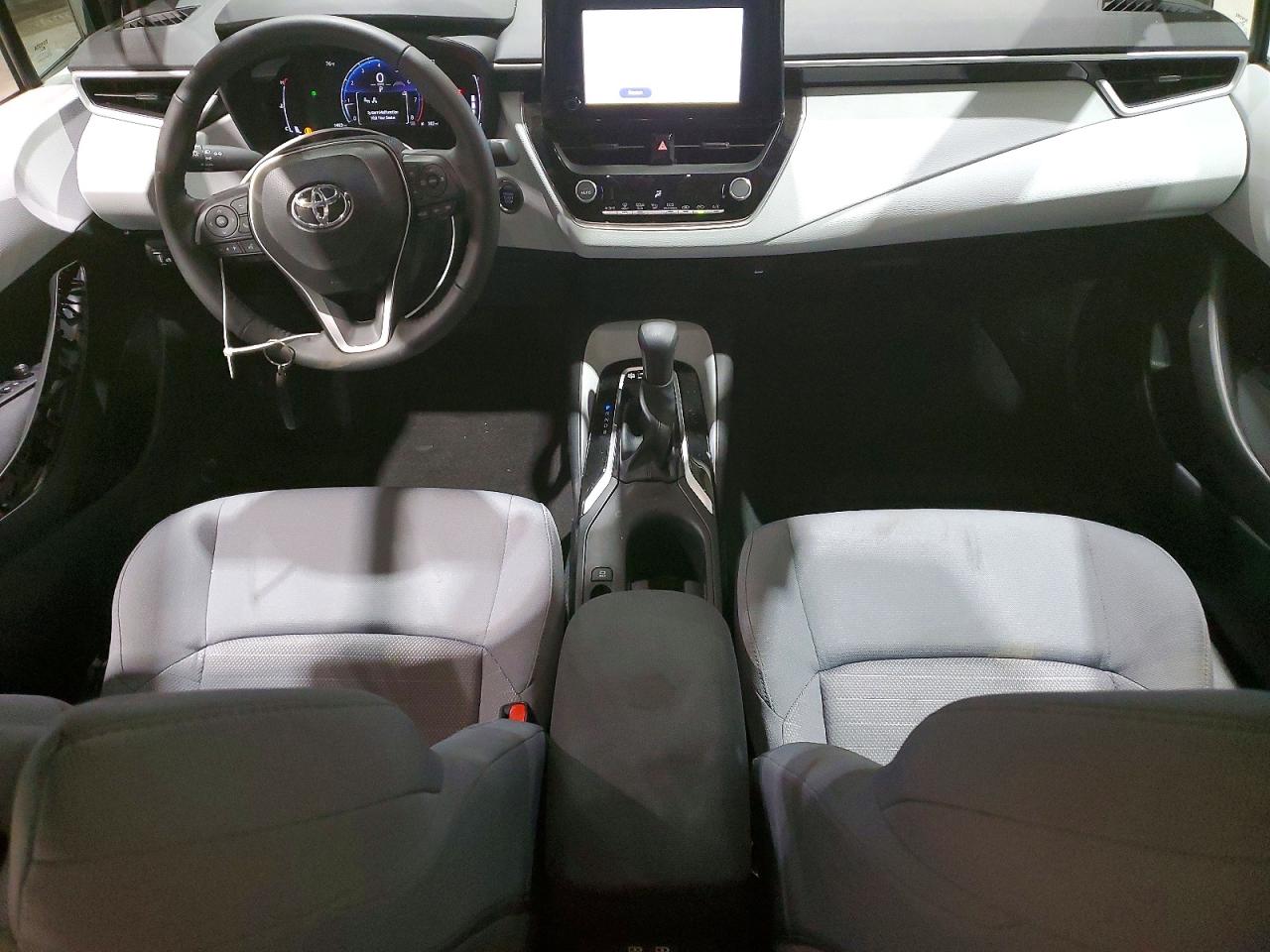 5YFS4MCE4TP285761 · 2026 TOYOTA COROLLA · 8/12