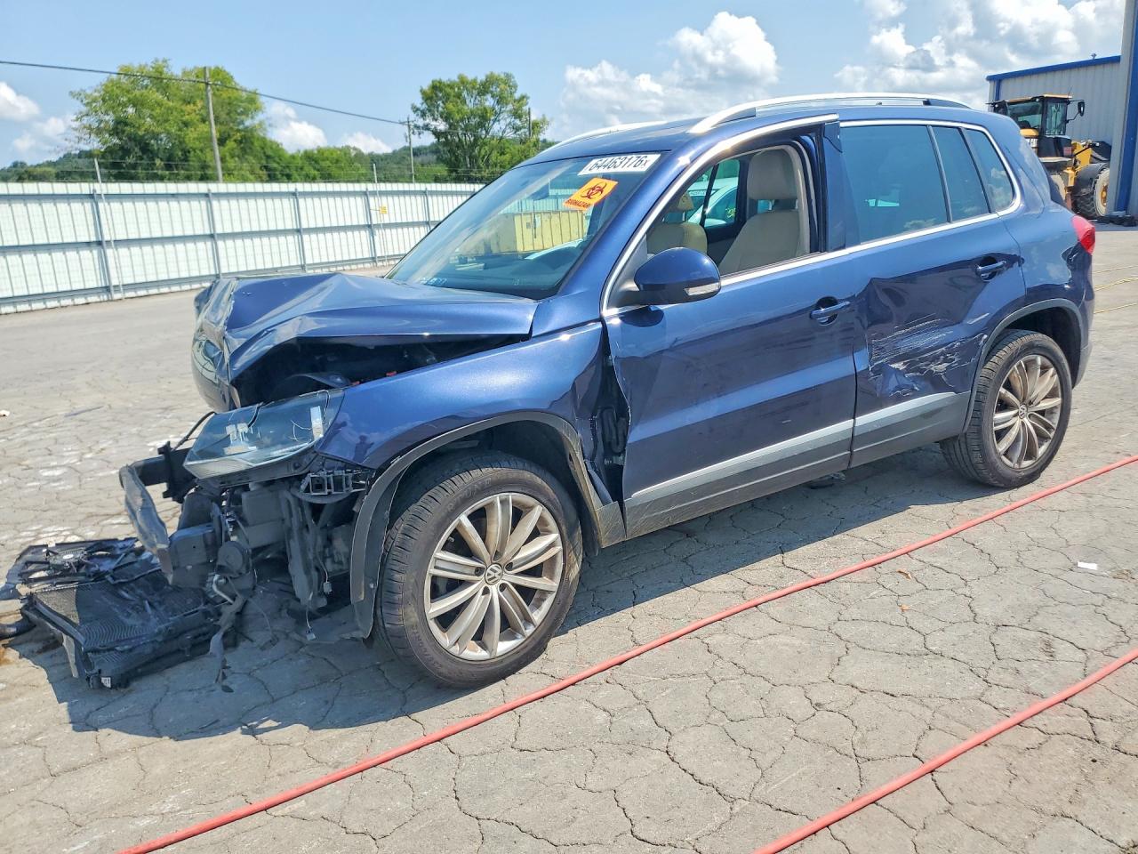 WVGBV7AX2FW603404 · 2015 VOLKSWAGEN TIGUAN
