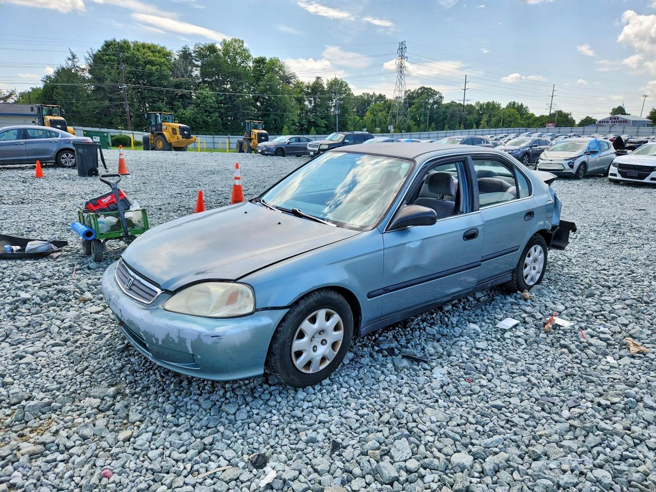 2HGEJ6678YH601370 · 2000 HONDA CIVIC