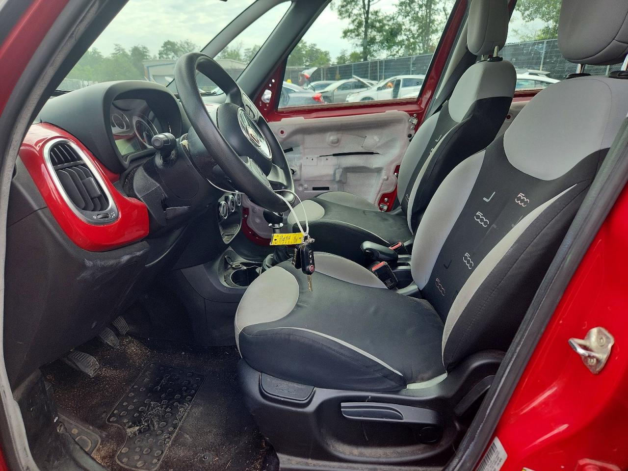 ZFBCFAAH8EZ011601 · 2014 FIAT 500L · 7/13