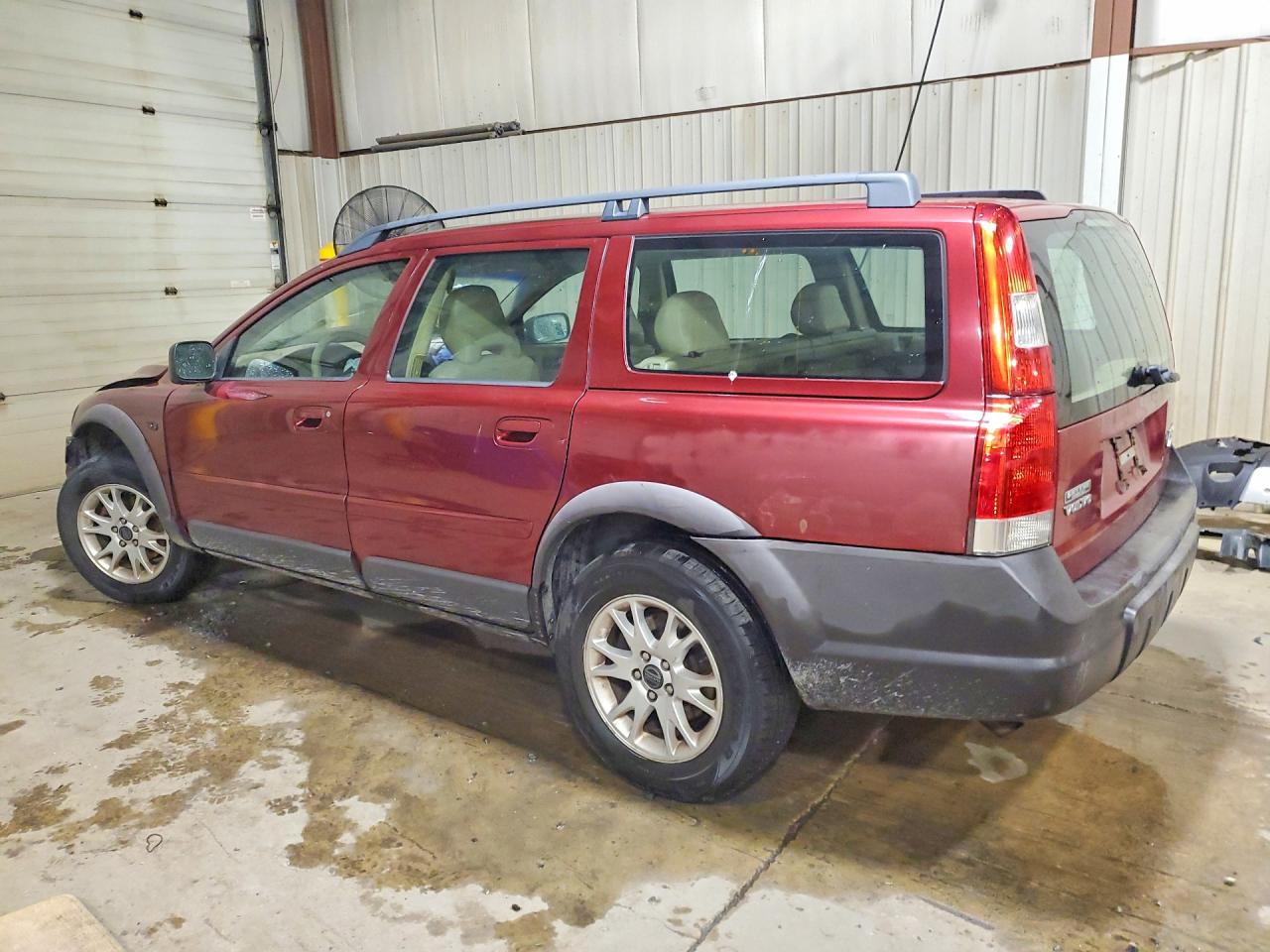 YV1SZ59H841138240 · 2004 VOLVO XC70 · 2/14