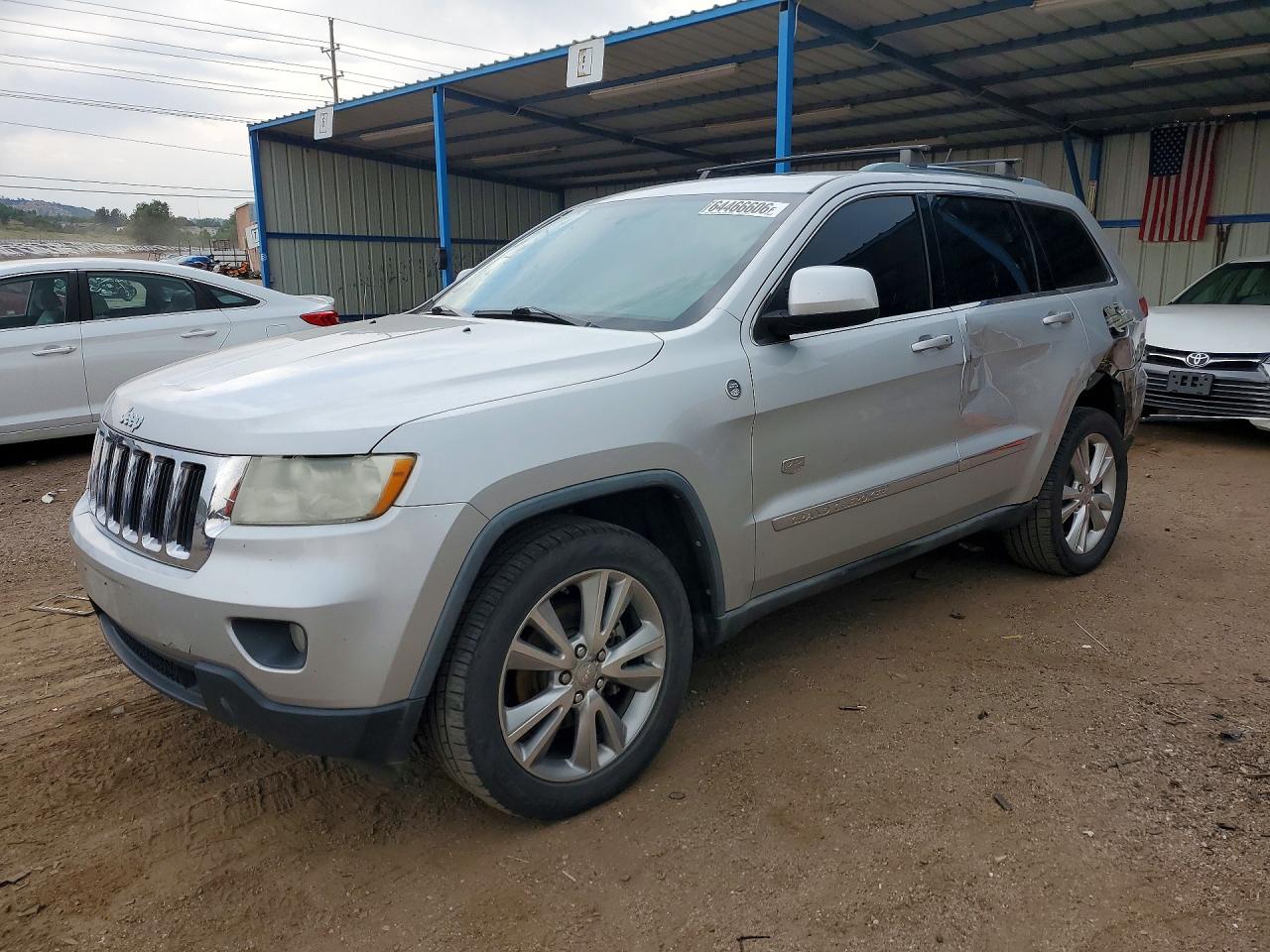 1J4RR4GT3BC627288 · 2011 JEEP GRAND CHEROKEE