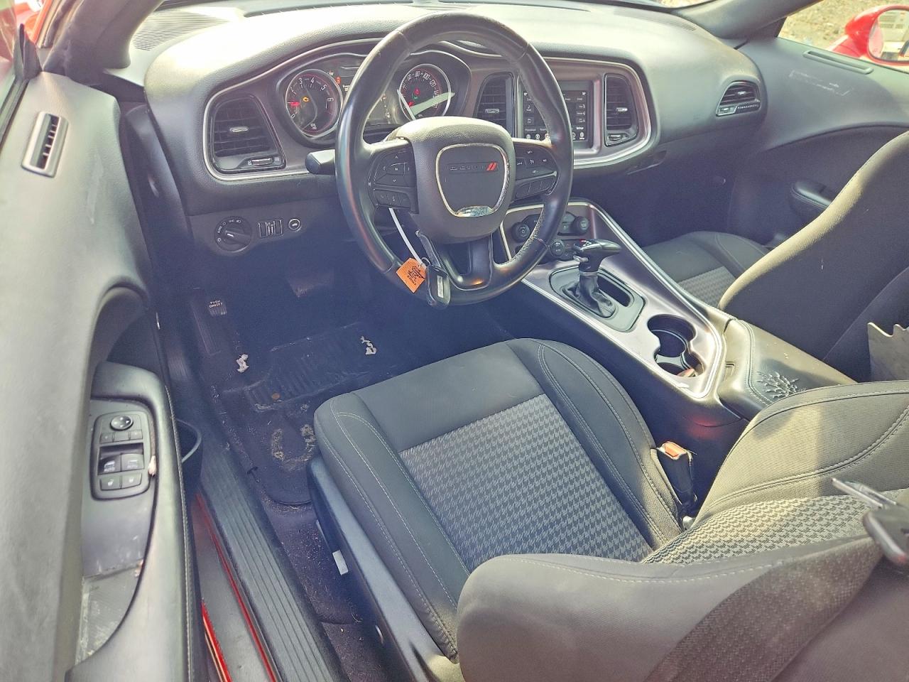 2C3CDZAG0JH231841 · 2018 DODGE CHALLENGER · 8/12