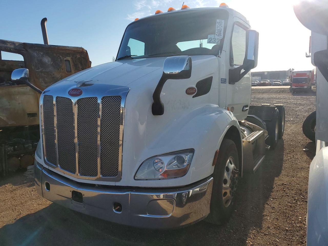 1XPBDP9X2KD630537 · 2019 PETERBILT 579
