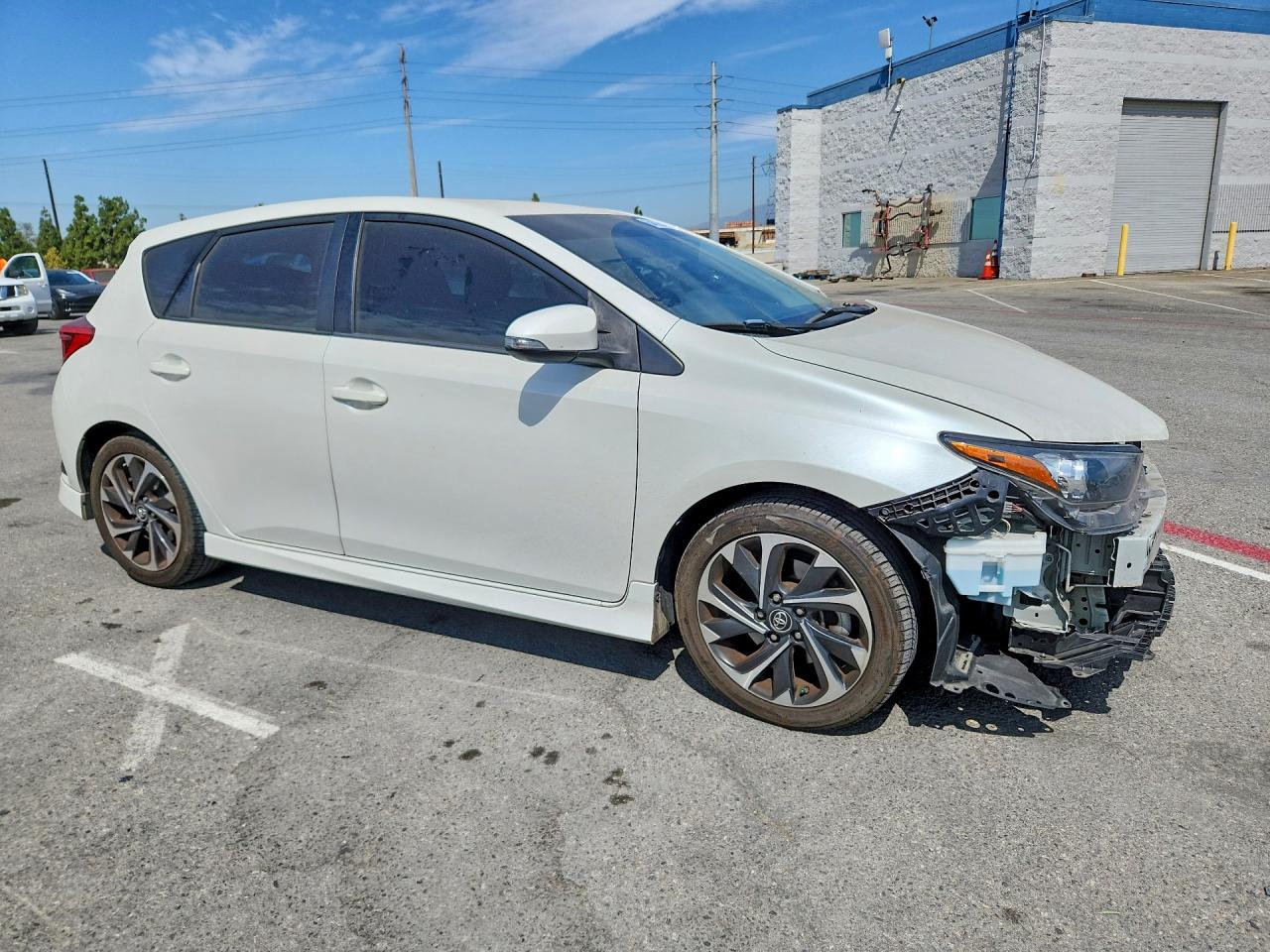 JTNKARJE5JJ561192 · 2018 TOYOTA COROLLA IM · 4/13
