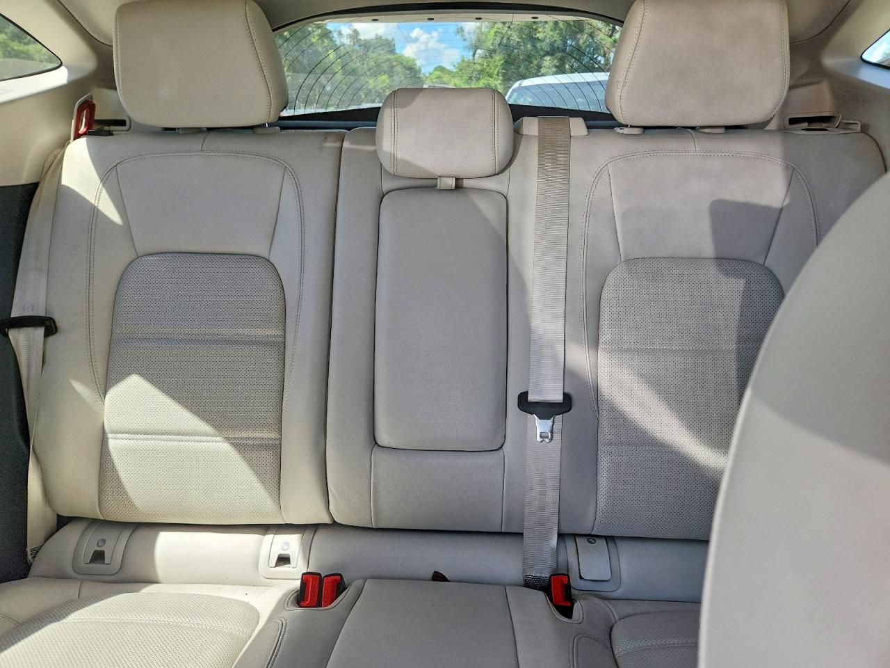 SADFP2FX5L1004344 · 2020 JAGUAR E-PACE · 10/14