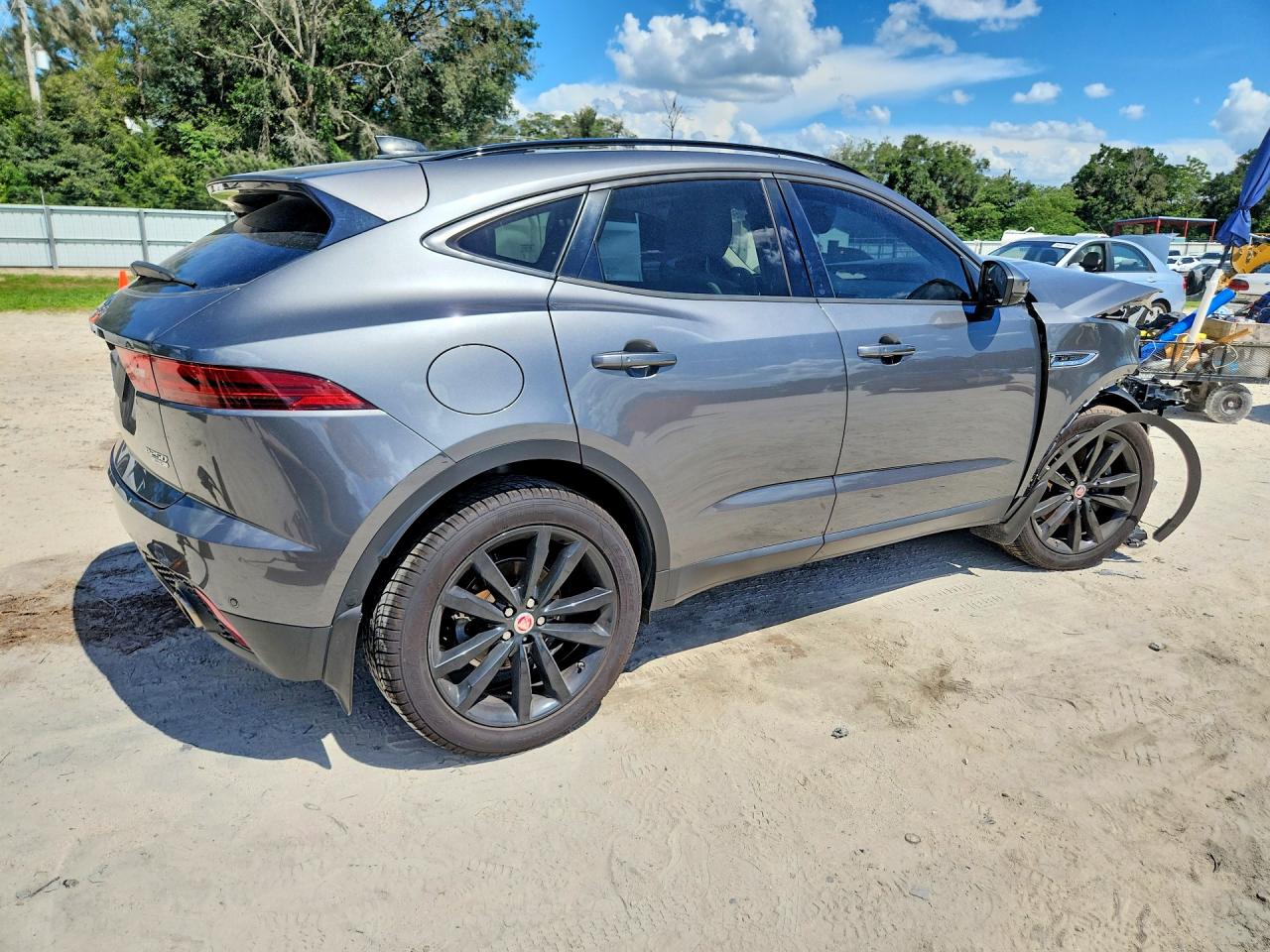 SADFP2FX5L1004344 · 2020 JAGUAR E-PACE · 3/14