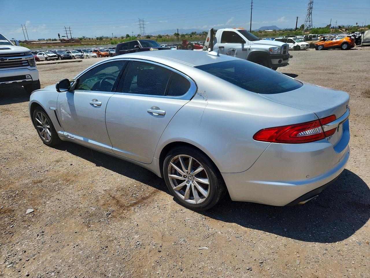 SAJWA0ES3DPS73384 · 2013 JAGUAR XF · 2/12