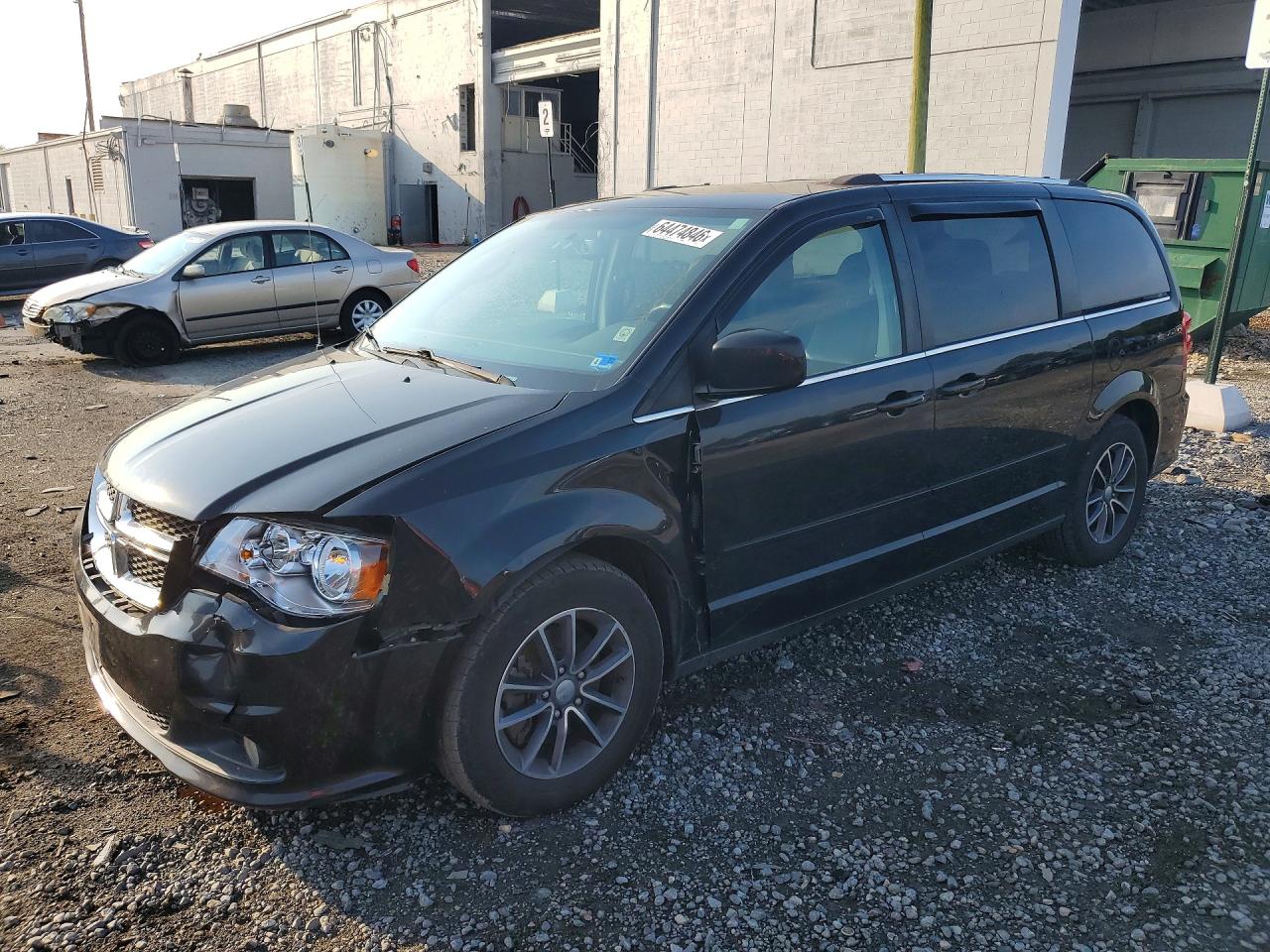 2C4RDGCG7HR760814 · 2017 DODGE GRAND CARAVAN