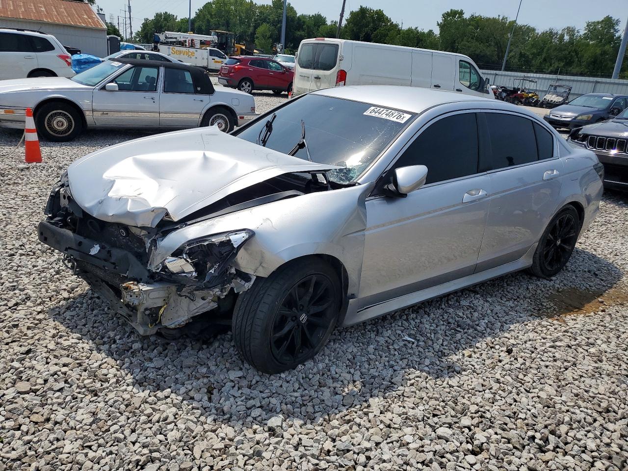 1HGCP2F32BA142645 · 2011 HONDA ACCORD