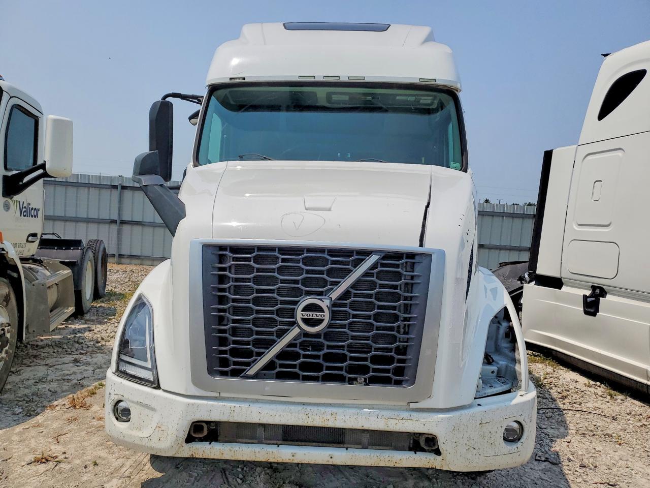 4V4WC9EH6LN247412 · 2020 VOLVO VNR · 5/13