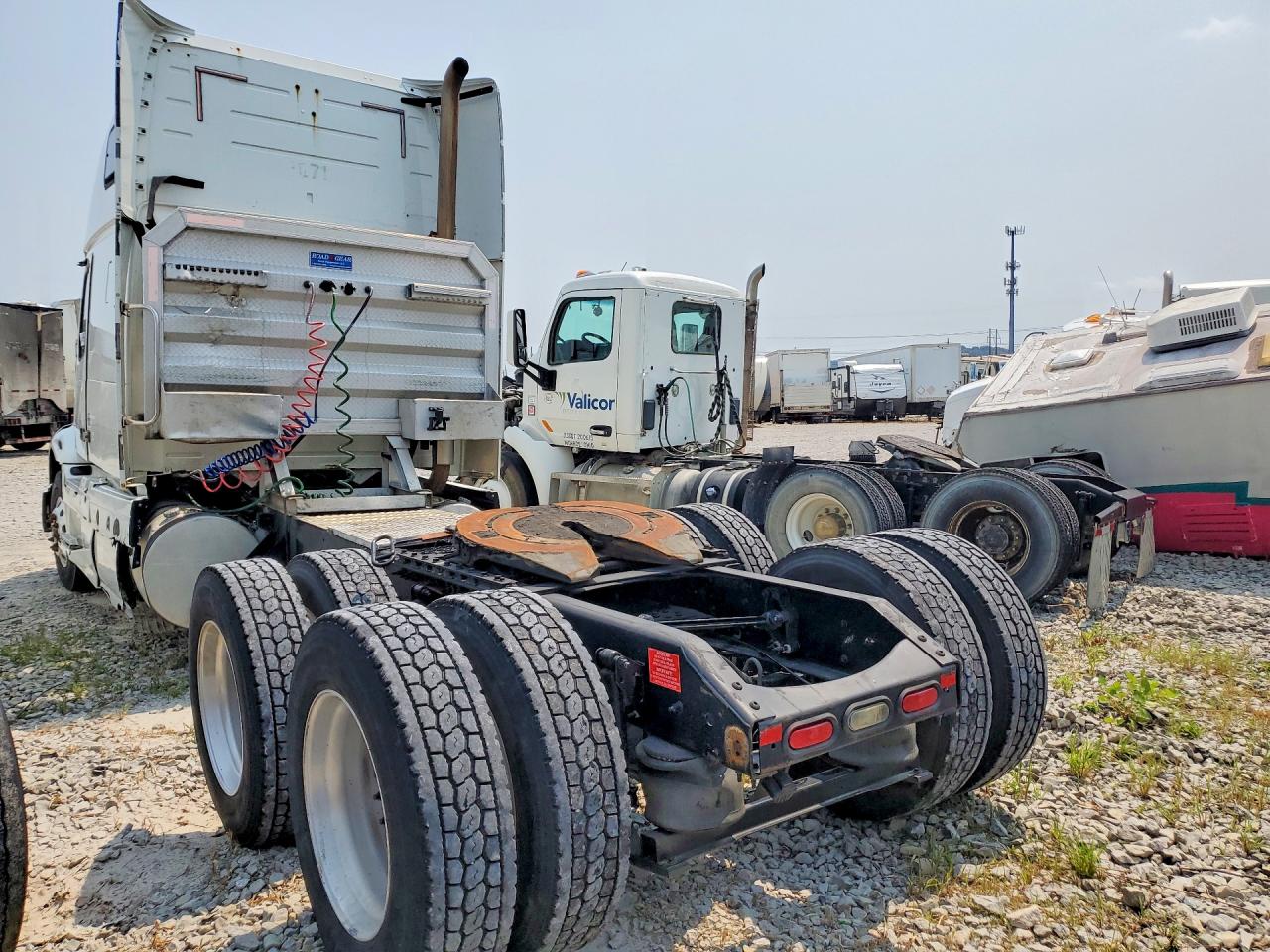4V4WC9EH6LN247412 · 2020 VOLVO VNR · 2/13