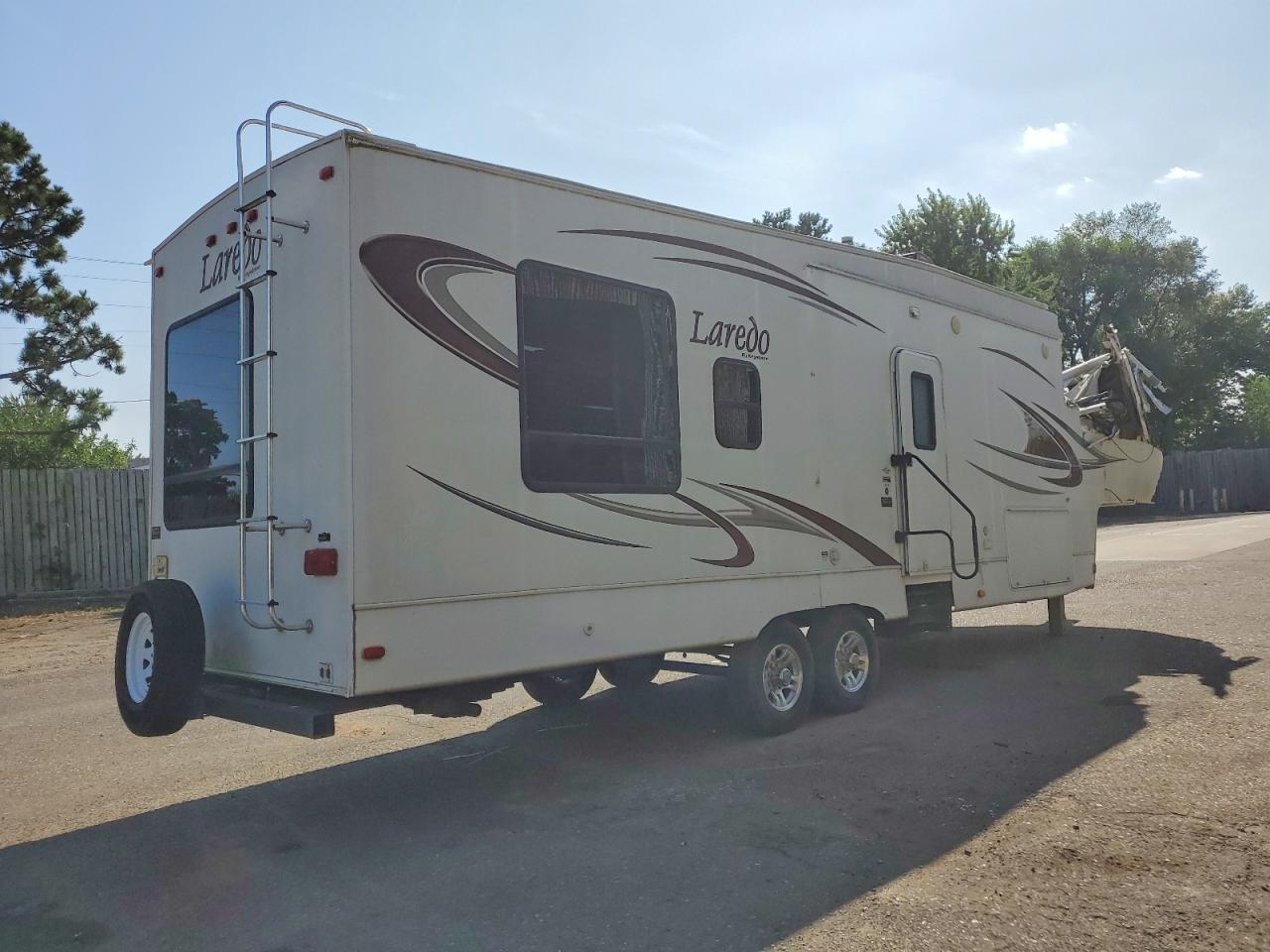 4YDF31628AE600587 · 2010 KEYSTONE LAREDO · 4/10