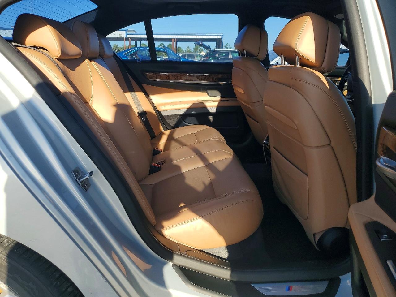 WBAYA6C52DD143876 · 2013 BMW 740 · 10/12