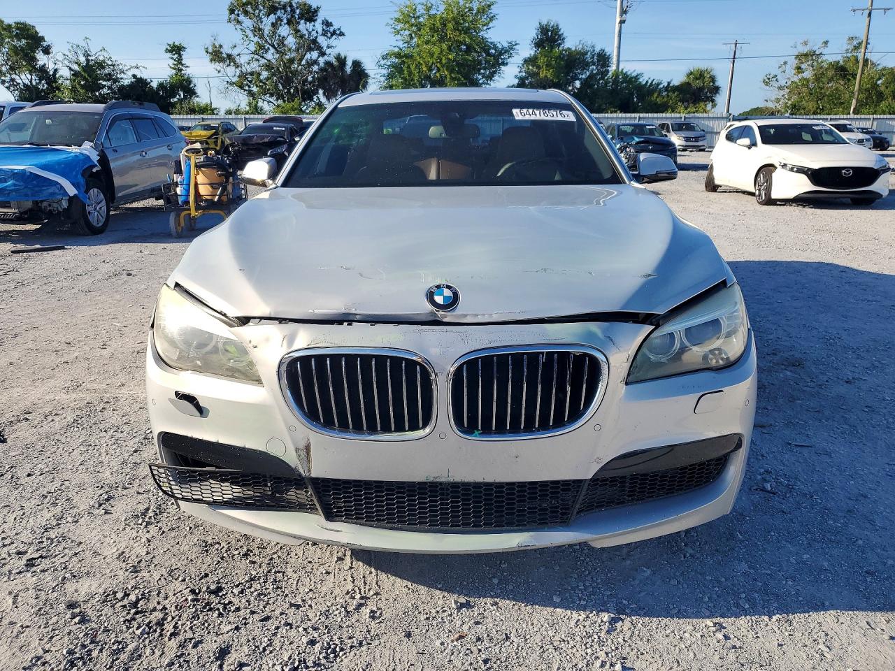 WBAYA6C52DD143876 · 2013 BMW 740 · 5/12