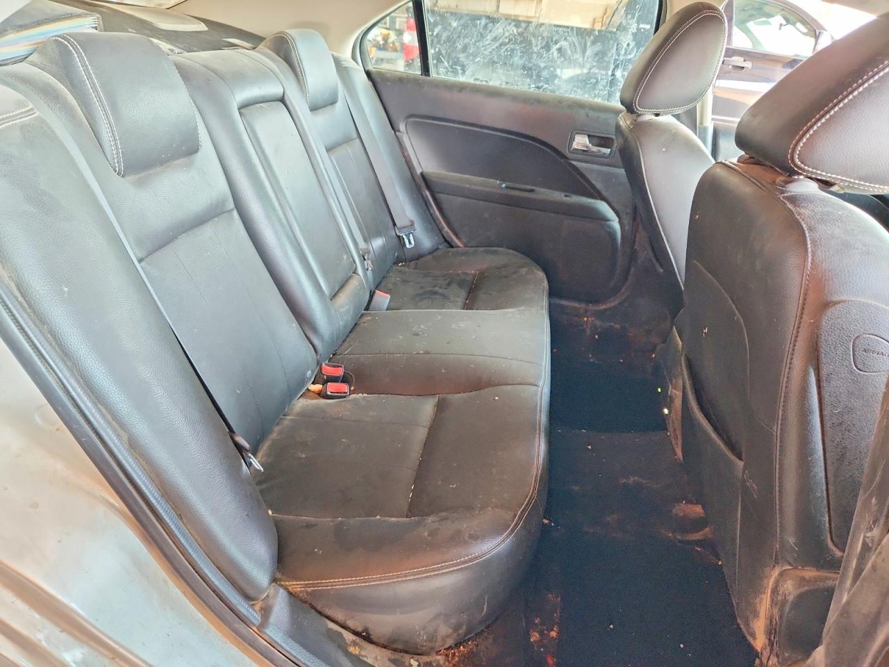 3MEHM08159R600366 · 2009 MERCURY MILAN · 10/12