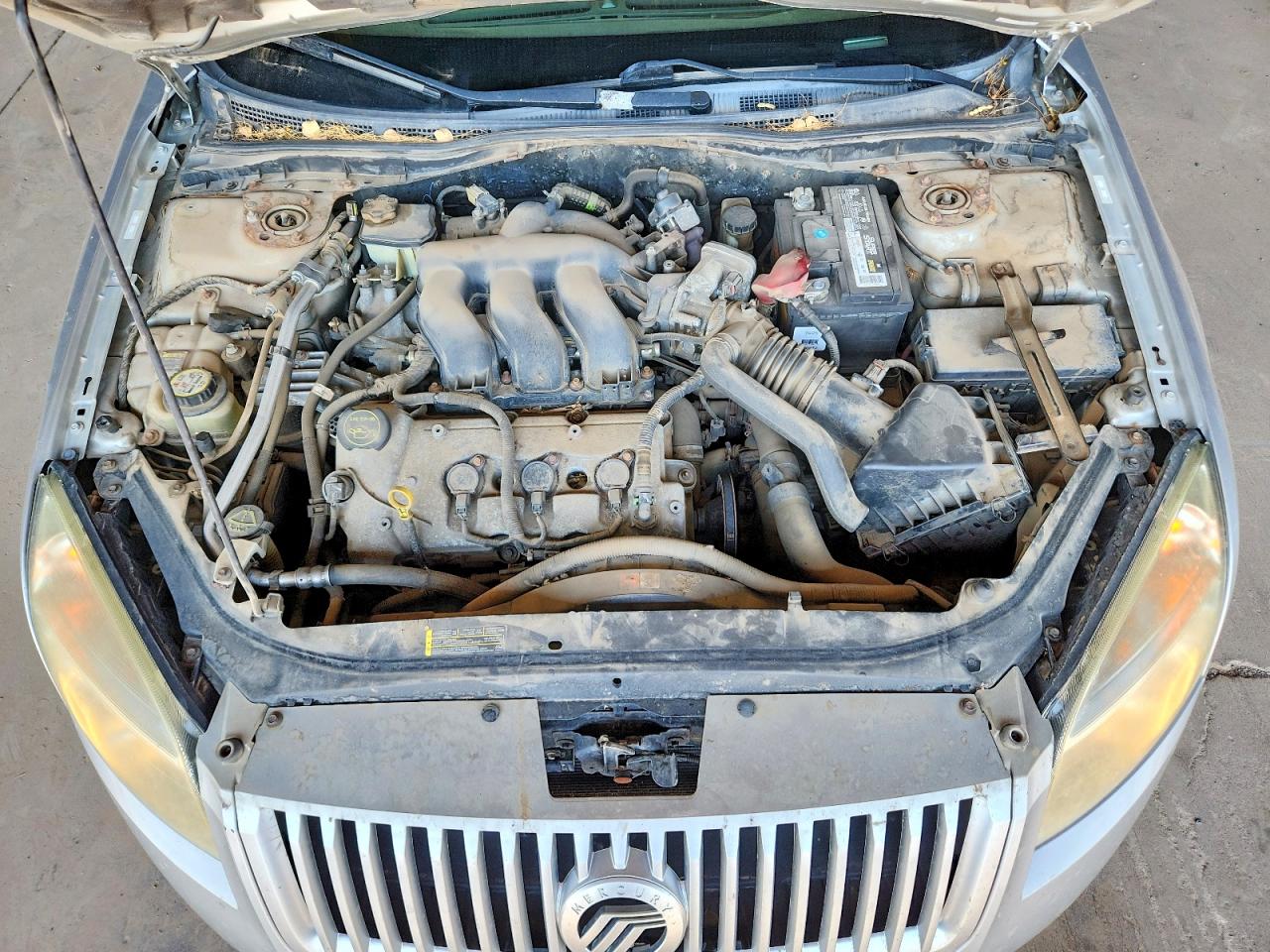 3MEHM08159R600366 · 2009 MERCURY MILAN · 11/12