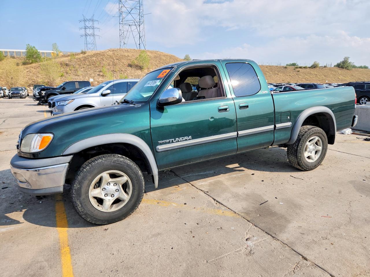 5TBRT3419YS063943 · 2000 TOYOTA TUNDRA