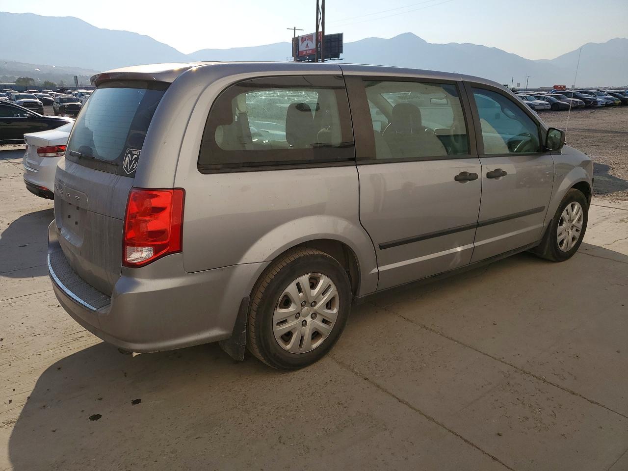 2C4RDGBG0GR309093 · 2016 DODGE GRAND CARAVAN · 3/12