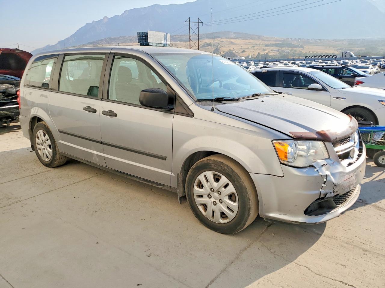 2C4RDGBG0GR309093 · 2016 DODGE GRAND CARAVAN · 4/12