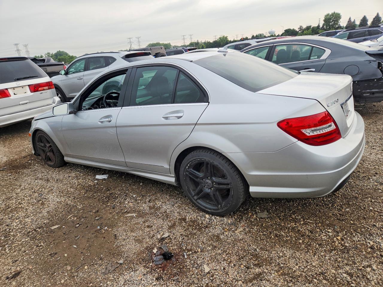 WDDGF8BBXCA713986 · 2012 MERCEDES-BENZ C · 2/12