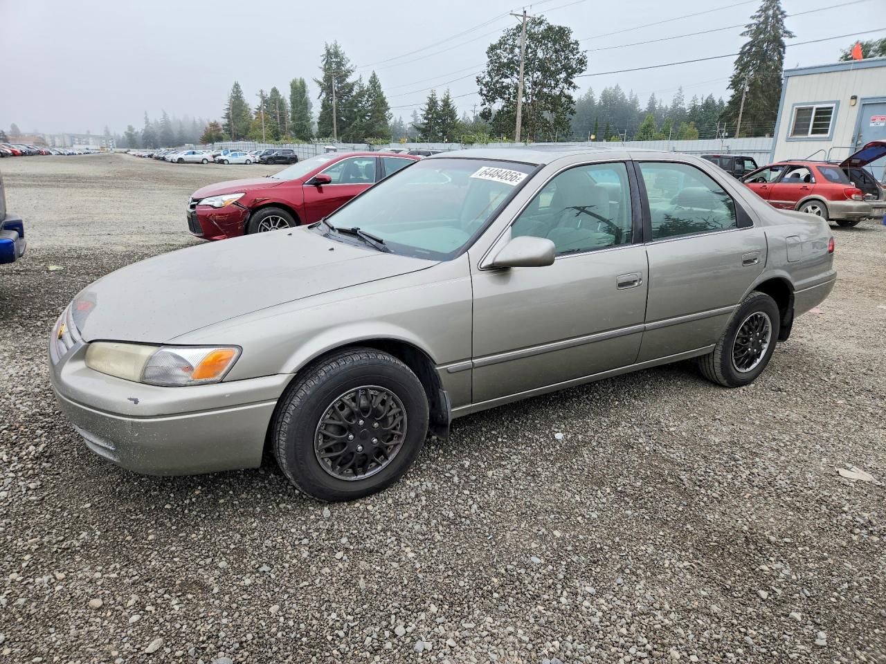 JT2BG22K3W0157313 · 1998 TOYOTA CAMRY