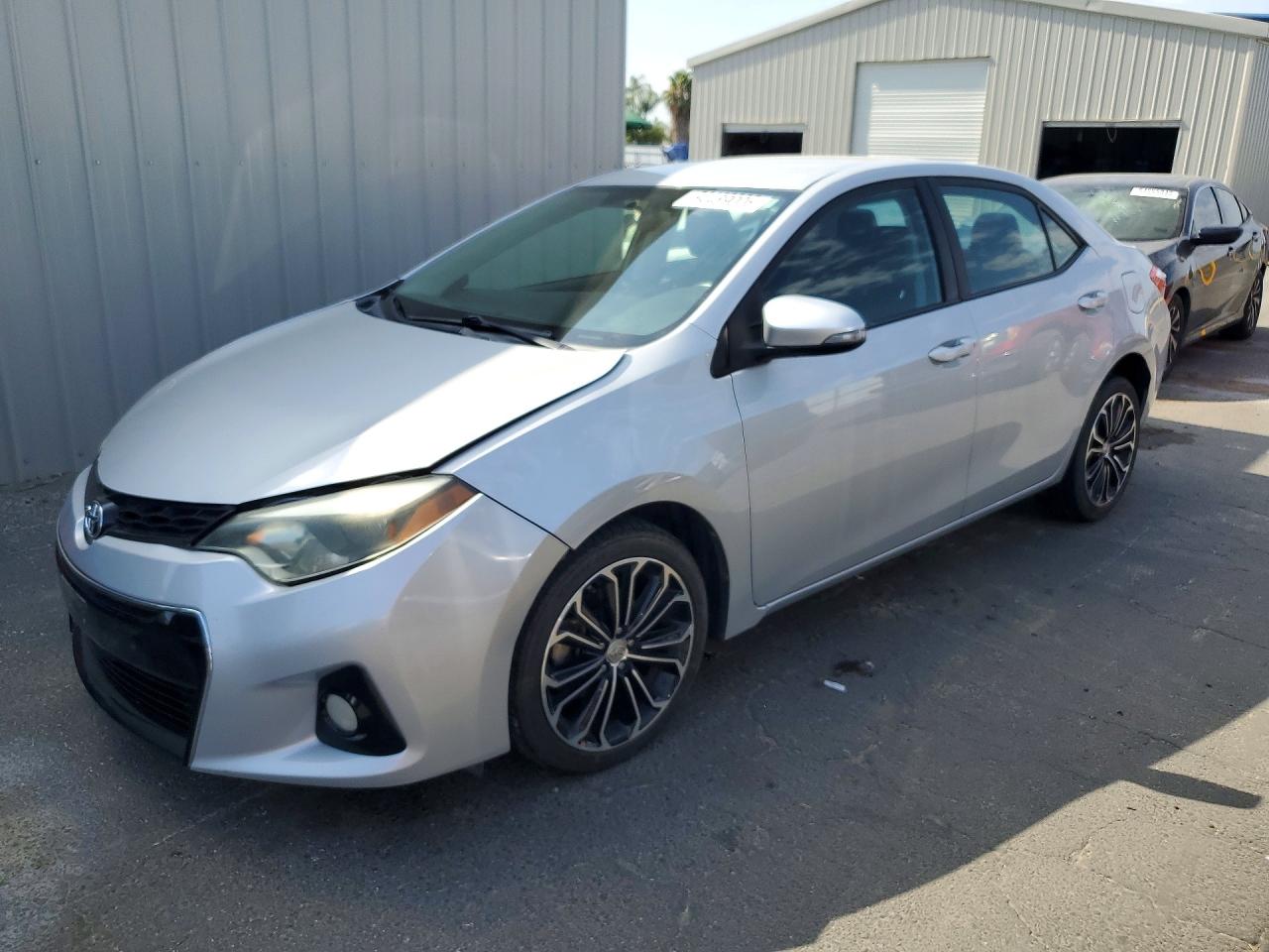 2015 TOYOTA COROLLA