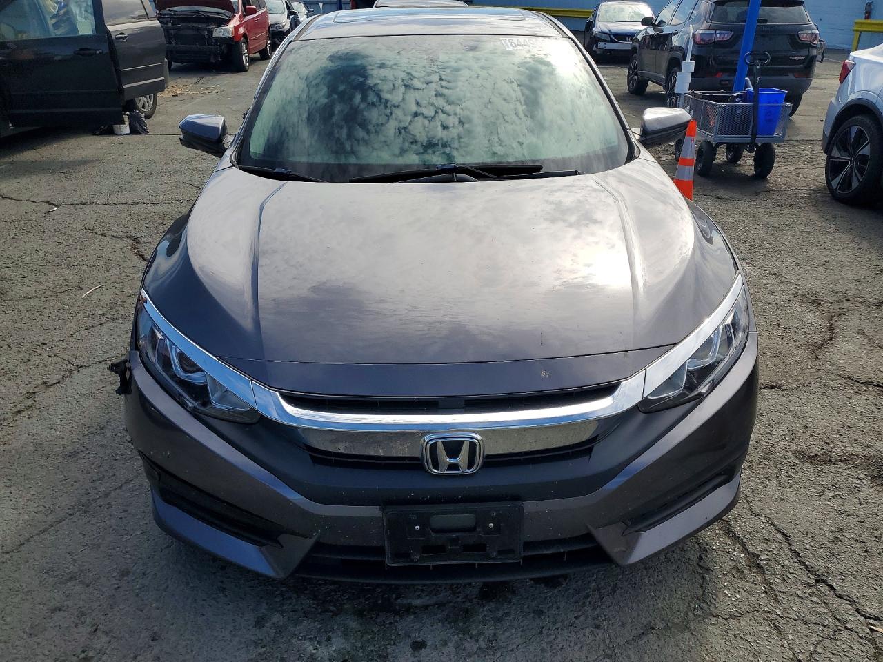 19XFC2F7XHE206267 · 2017 HONDA CIVIC · 5/12