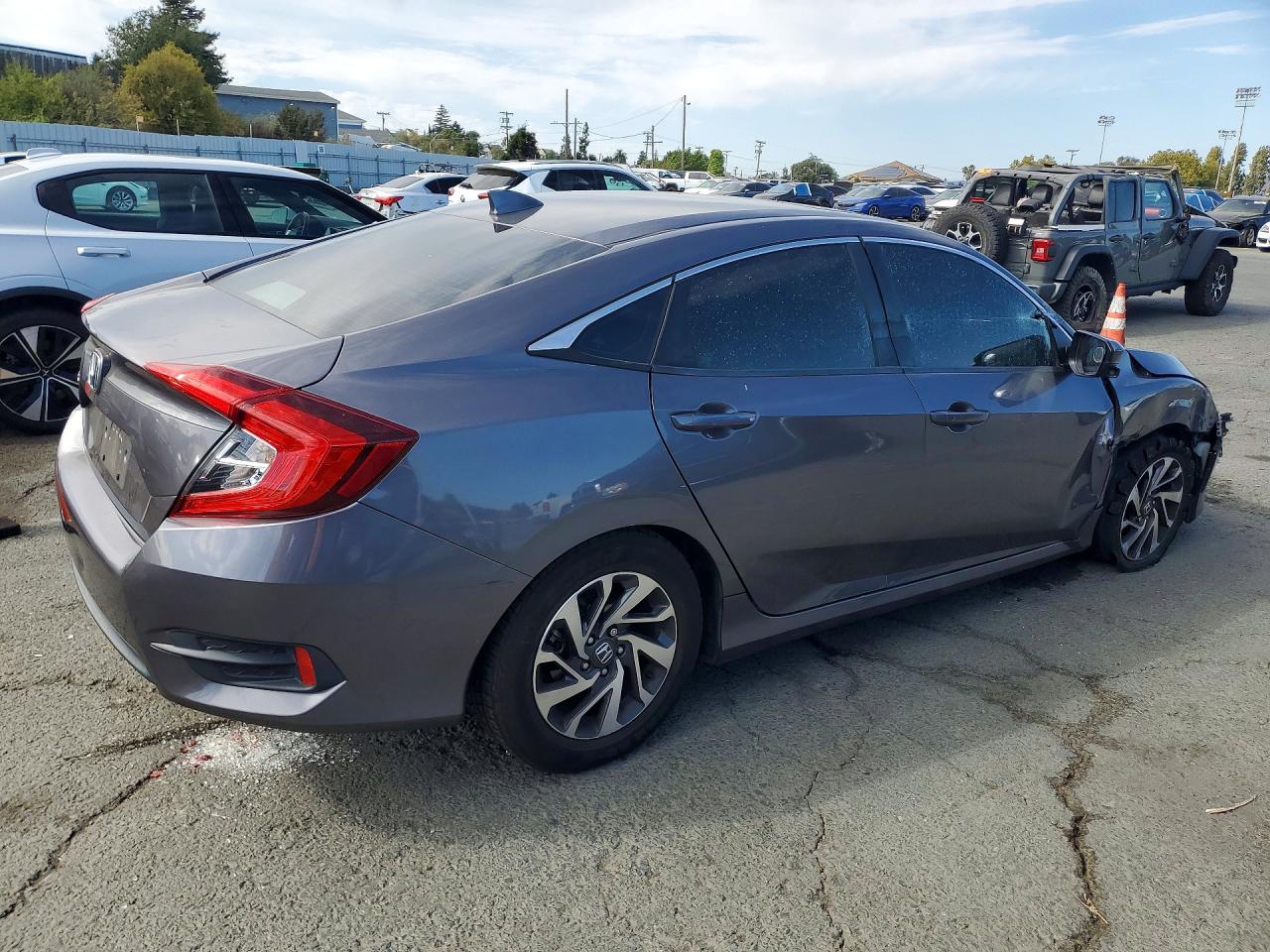 19XFC2F7XHE206267 · 2017 HONDA CIVIC · 3/12