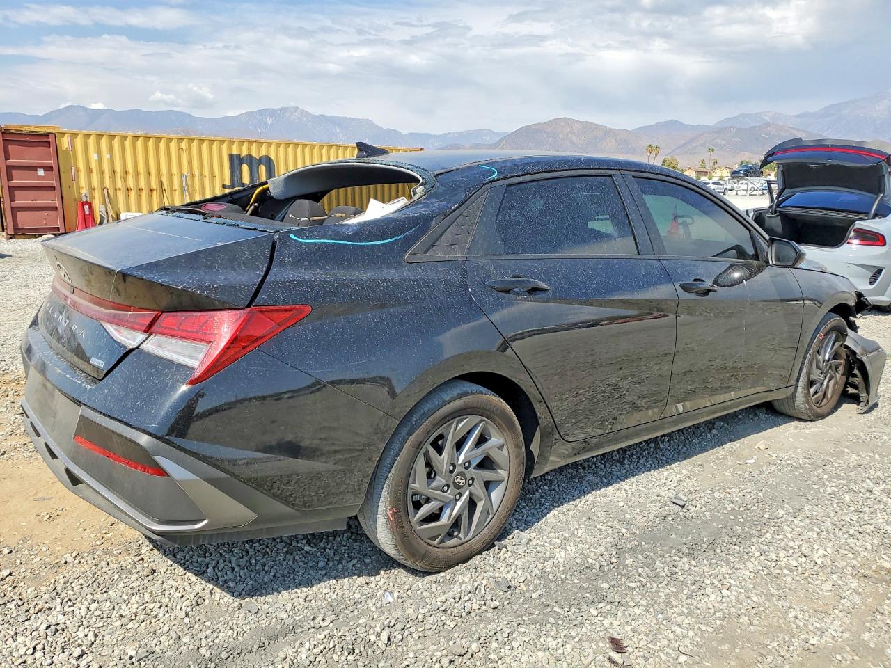KMHLM4DJ2SU124774 · 2025 HYUNDAI ELANTRA HYBRID · 3/13