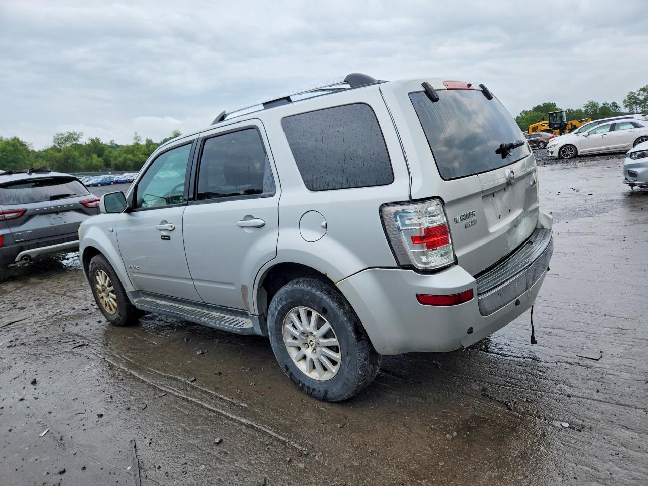 4M2CU971X8KJ10469 · 2008 MERCURY MARINER · 2/13