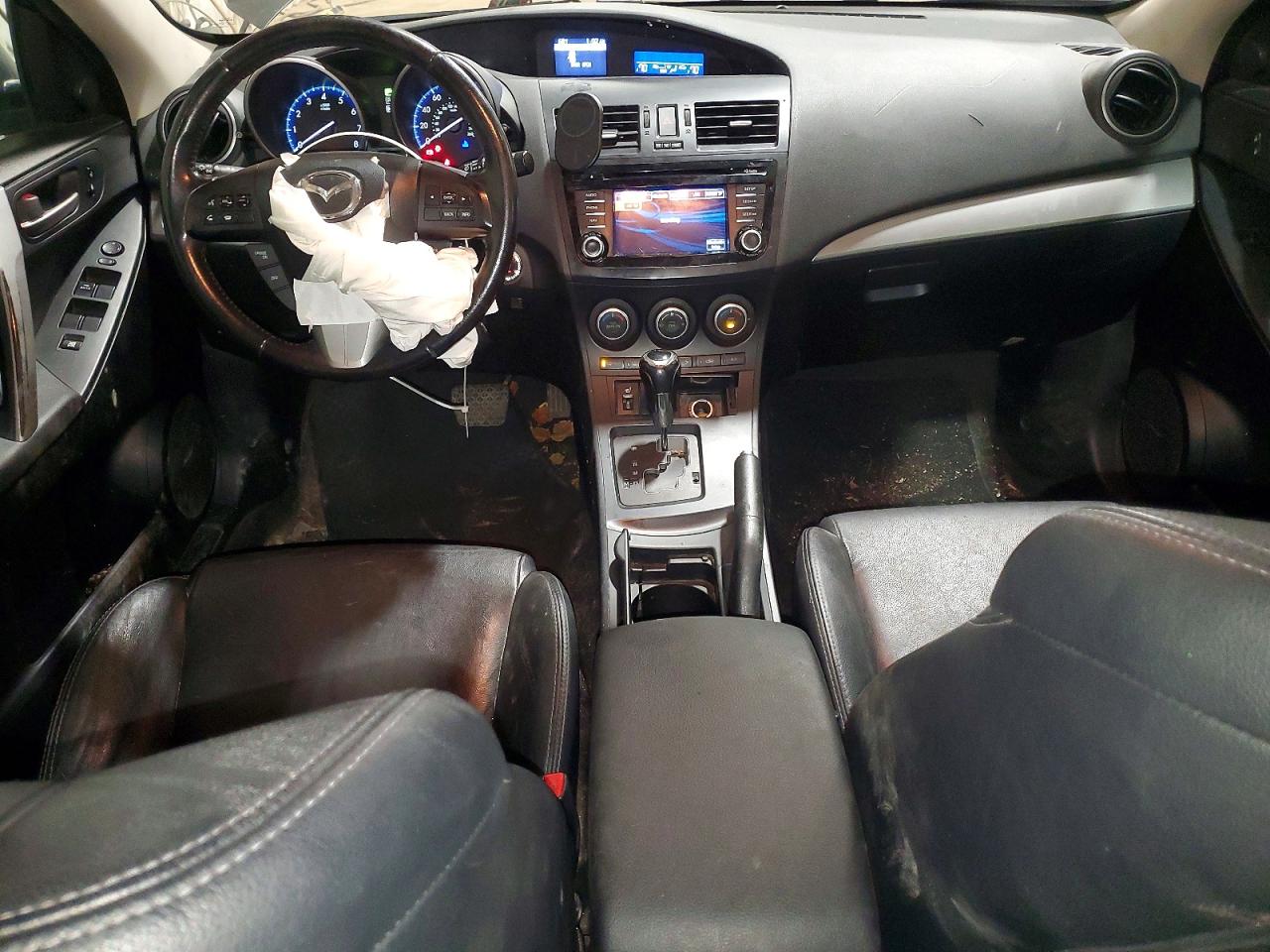JM1BL1MP5D1837792 · 2013 MAZDA 3 · 8/13