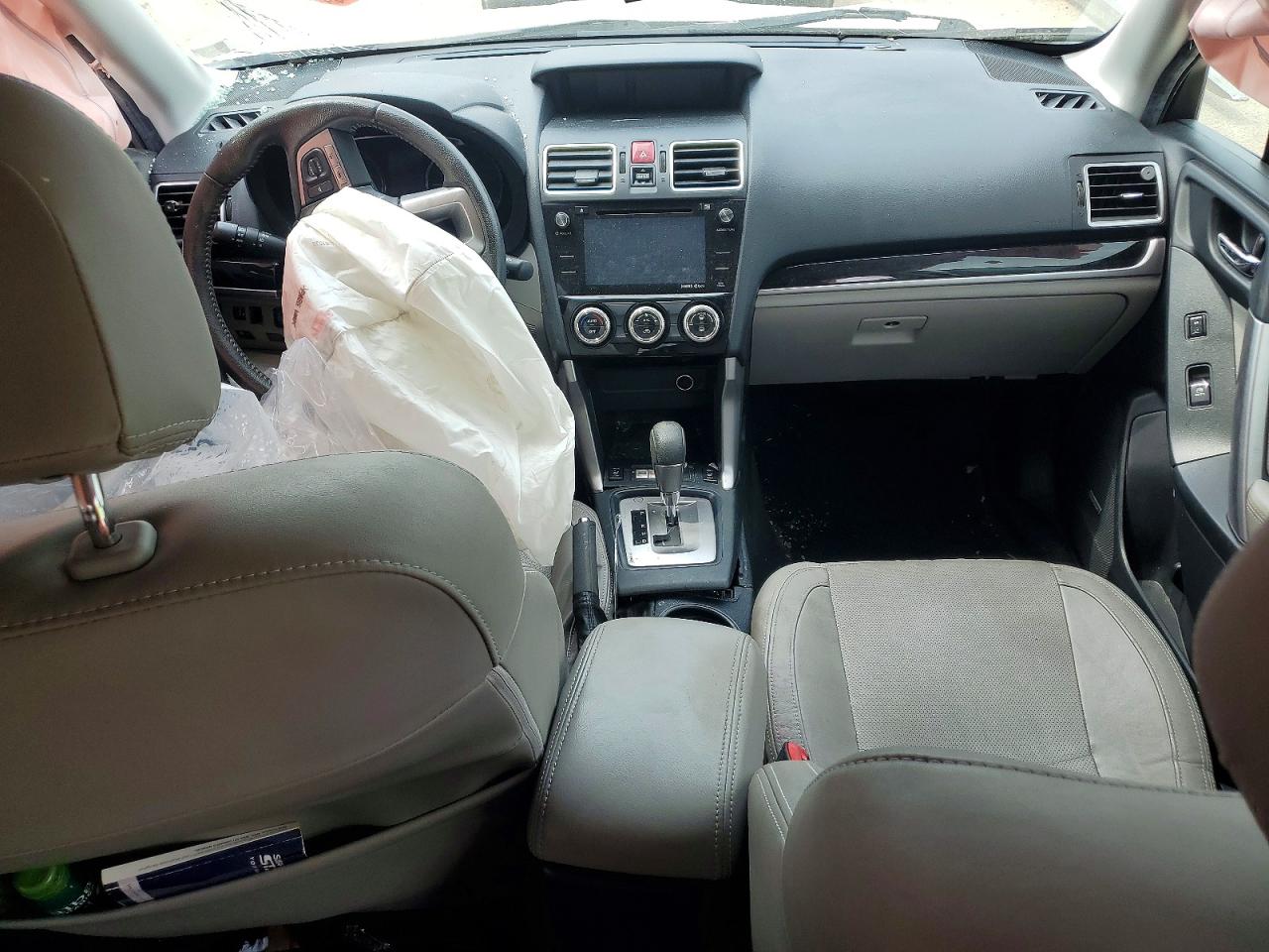 JF2SJARC5JH413061 · 2018 SUBARU FORESTER · 8/12