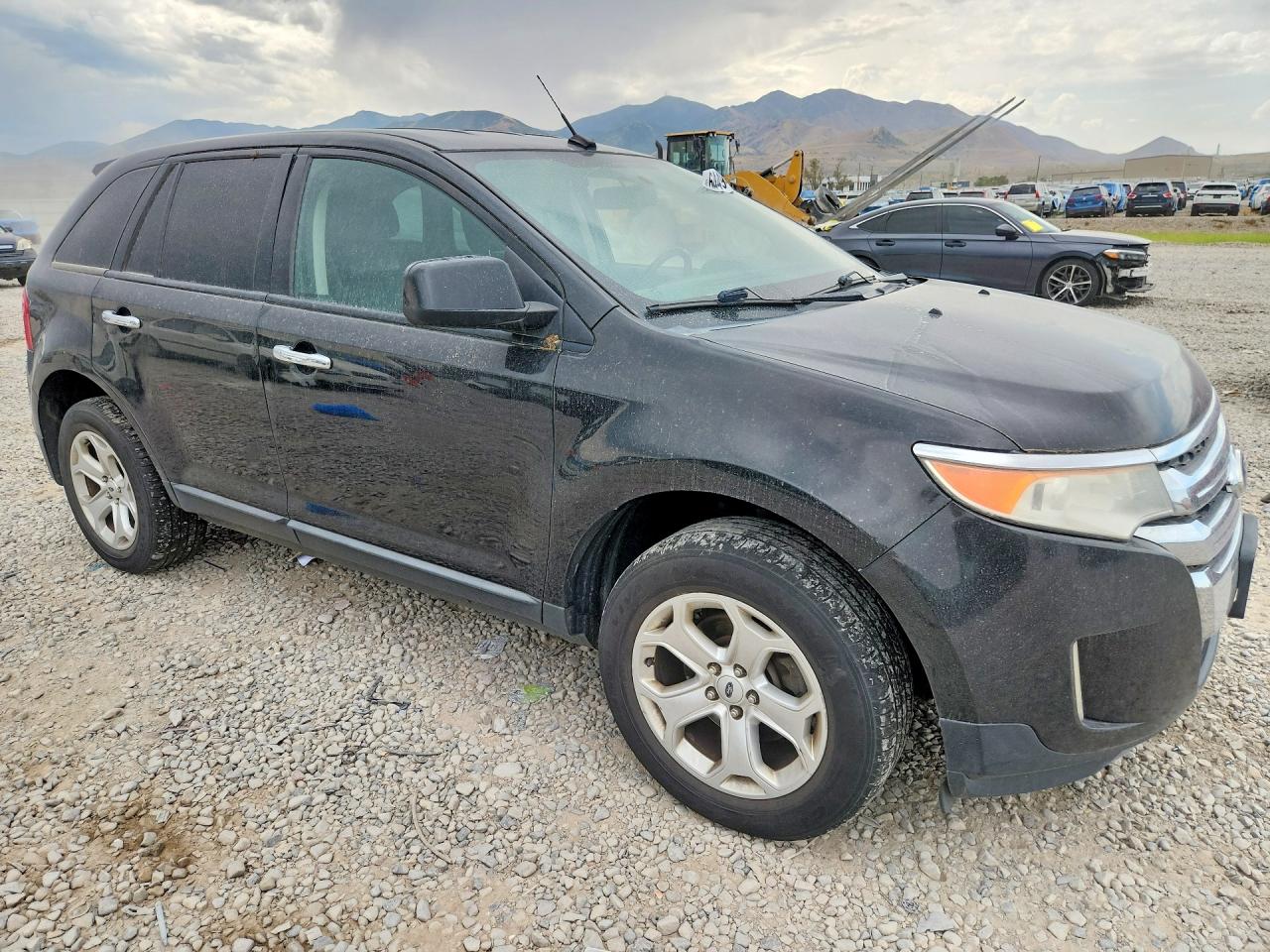 2FMDK3JC5BBA20439 · 2011 FORD EDGE · 4/12