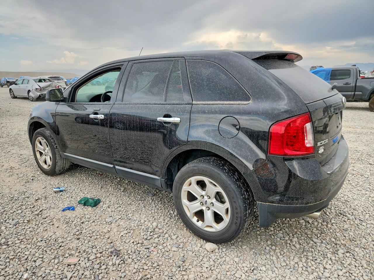 2FMDK3JC5BBA20439 · 2011 FORD EDGE · 2/12