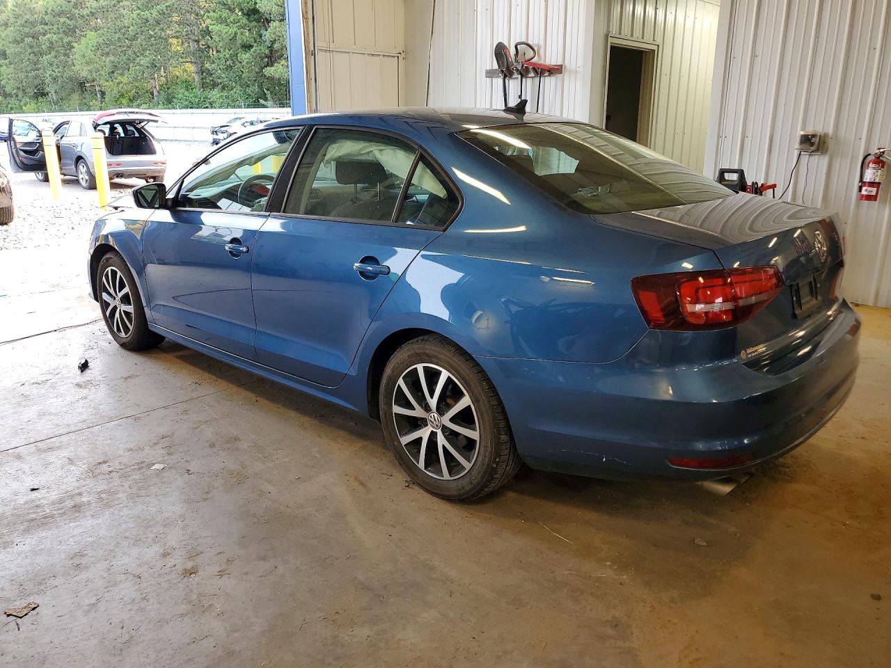 3VWD67AJ5GM402052 · 2016 VOLKSWAGEN JETTA · 2/12
