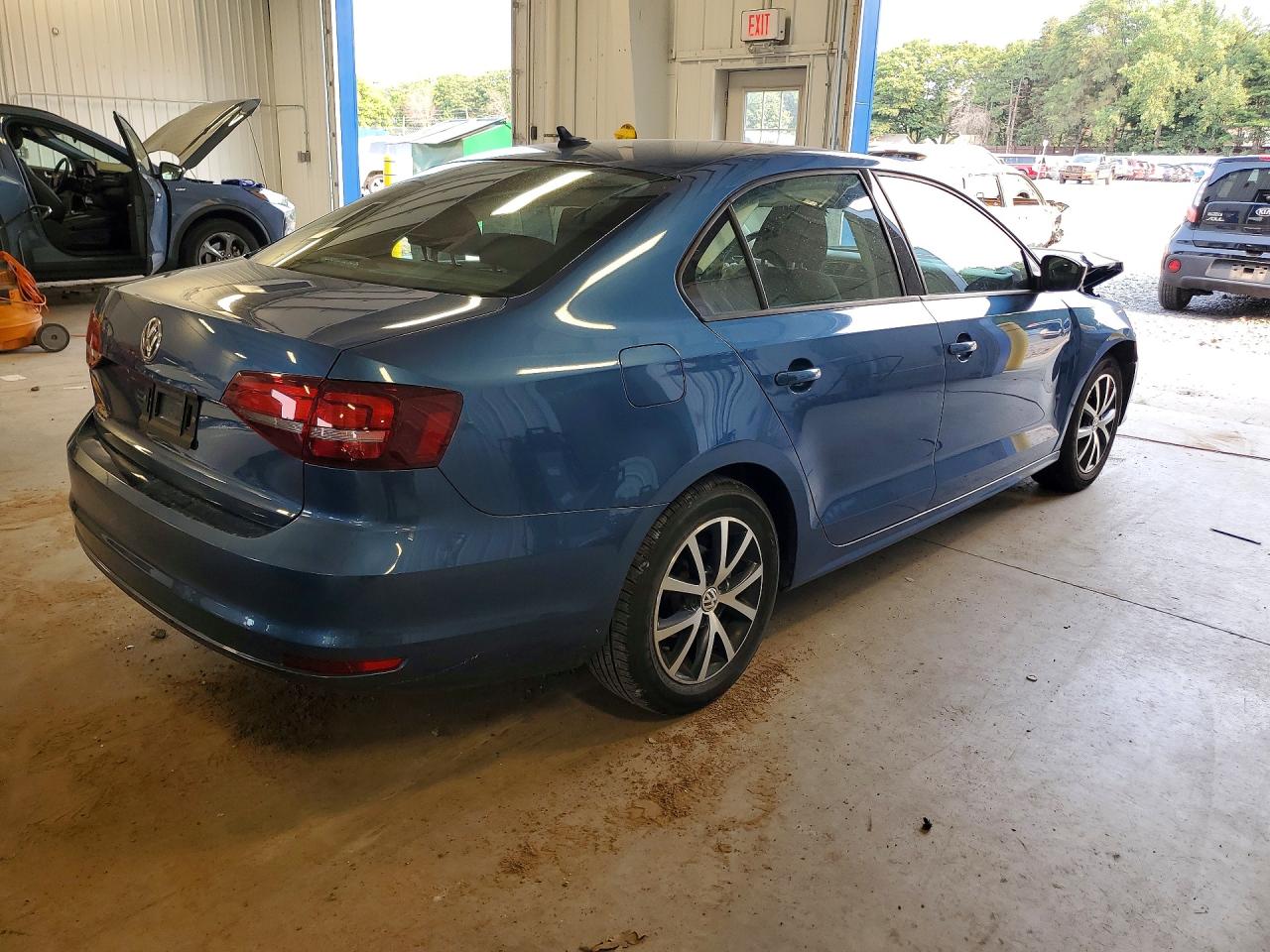 3VWD67AJ5GM402052 · 2016 VOLKSWAGEN JETTA · 3/12