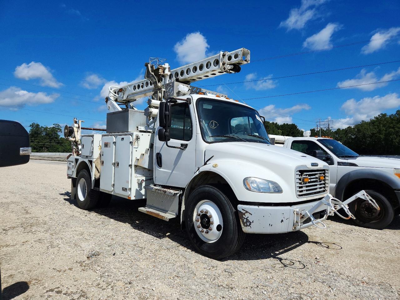 1FVACXDT7EHFM5119 · 2014 FREIGHTLINER M2
