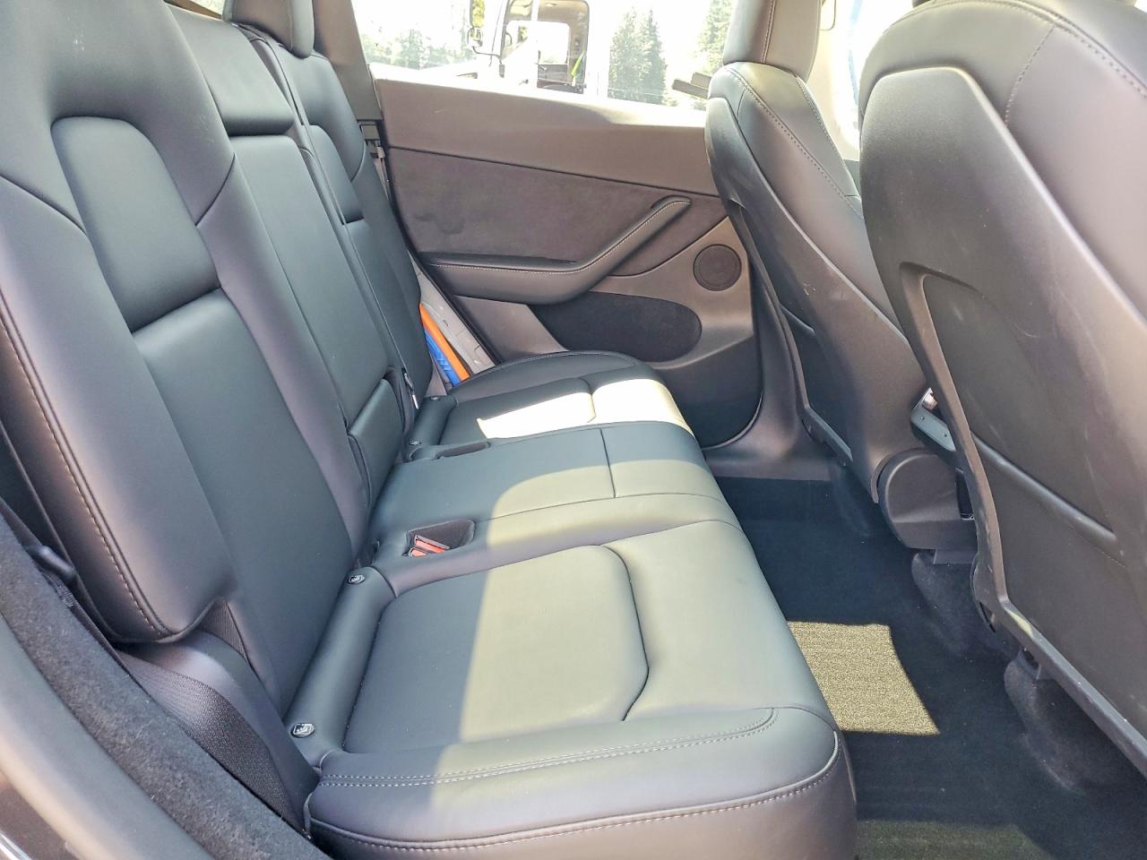 7SAYGDEE4RF013801 · 2024 TESLA MODEL Y · 11/14