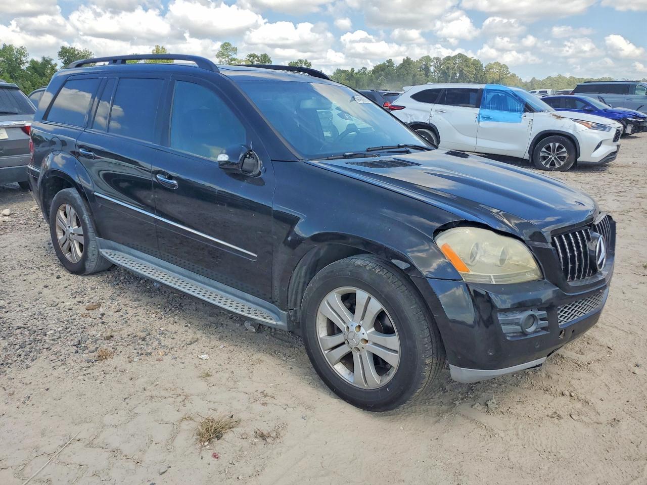 4JGBF71E18A415436 · 2008 MERCEDES-BENZ GL · 4/13
