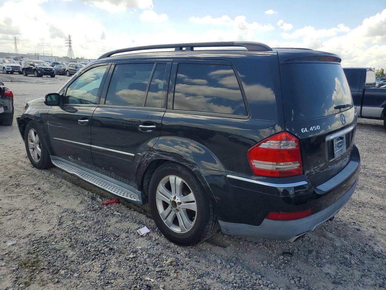 4JGBF71E18A415436 · 2008 MERCEDES-BENZ GL · 2/13