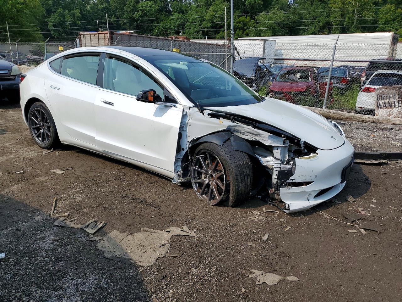 5YJ3E1EA4KF486614 · 2019 TESLA MODEL 3 · 4/11