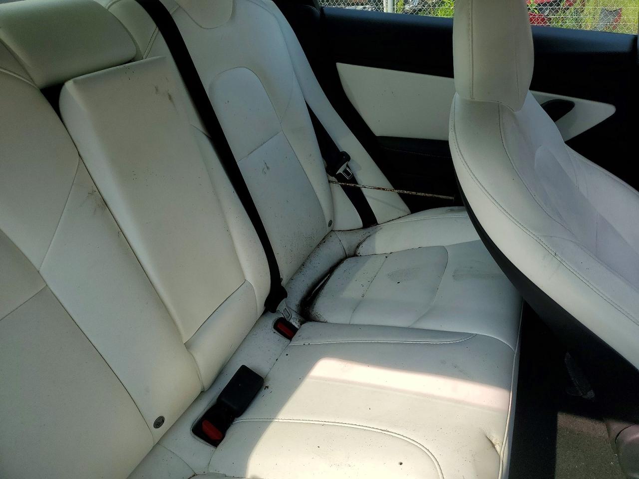 5YJ3E1EA4KF486614 · 2019 TESLA MODEL 3 · 10/11