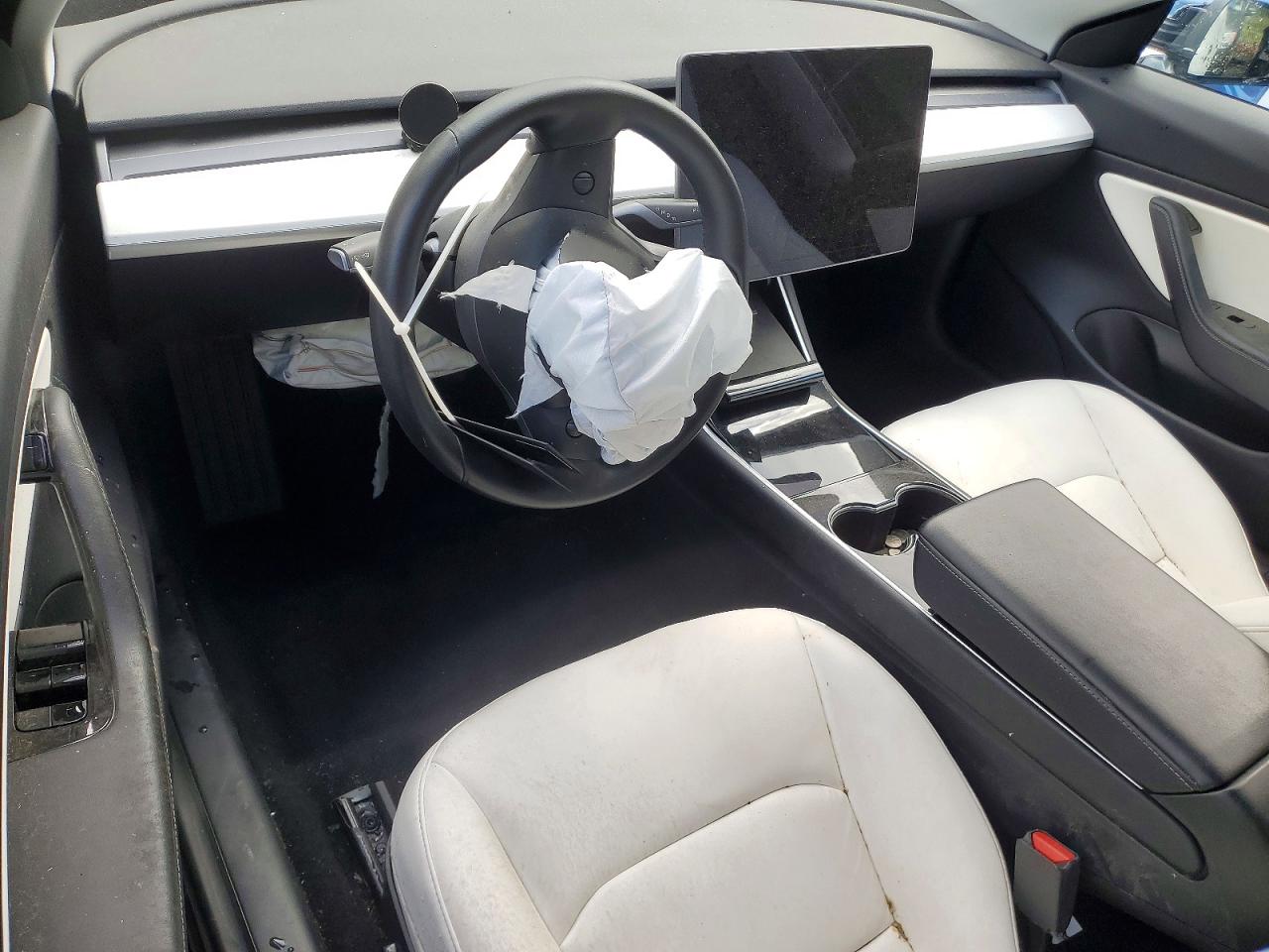 5YJ3E1EA4KF486614 · 2019 TESLA MODEL 3 · 8/11