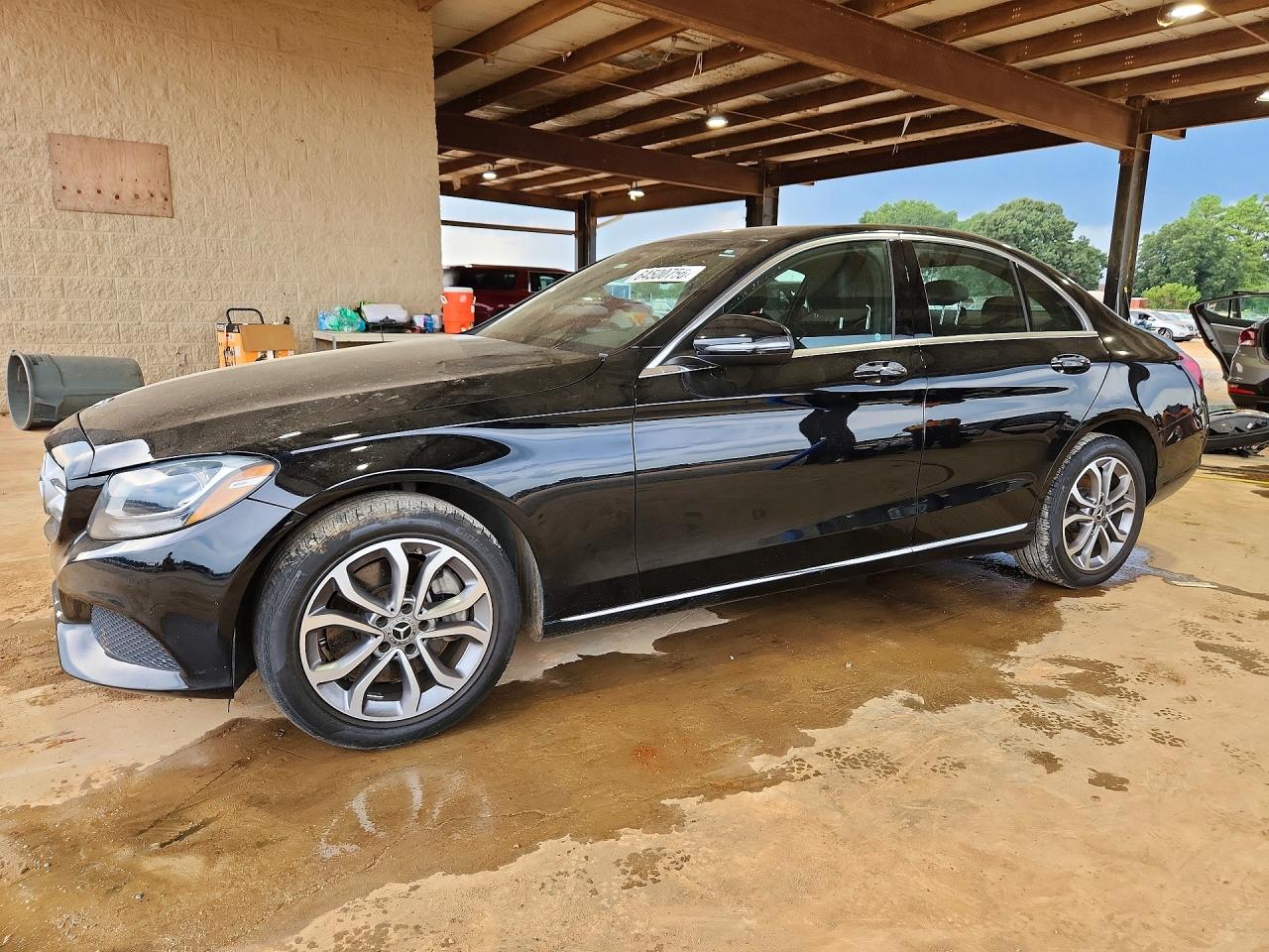 55SWF4KB5JU270681 · 2018 MERCEDES-BENZ C