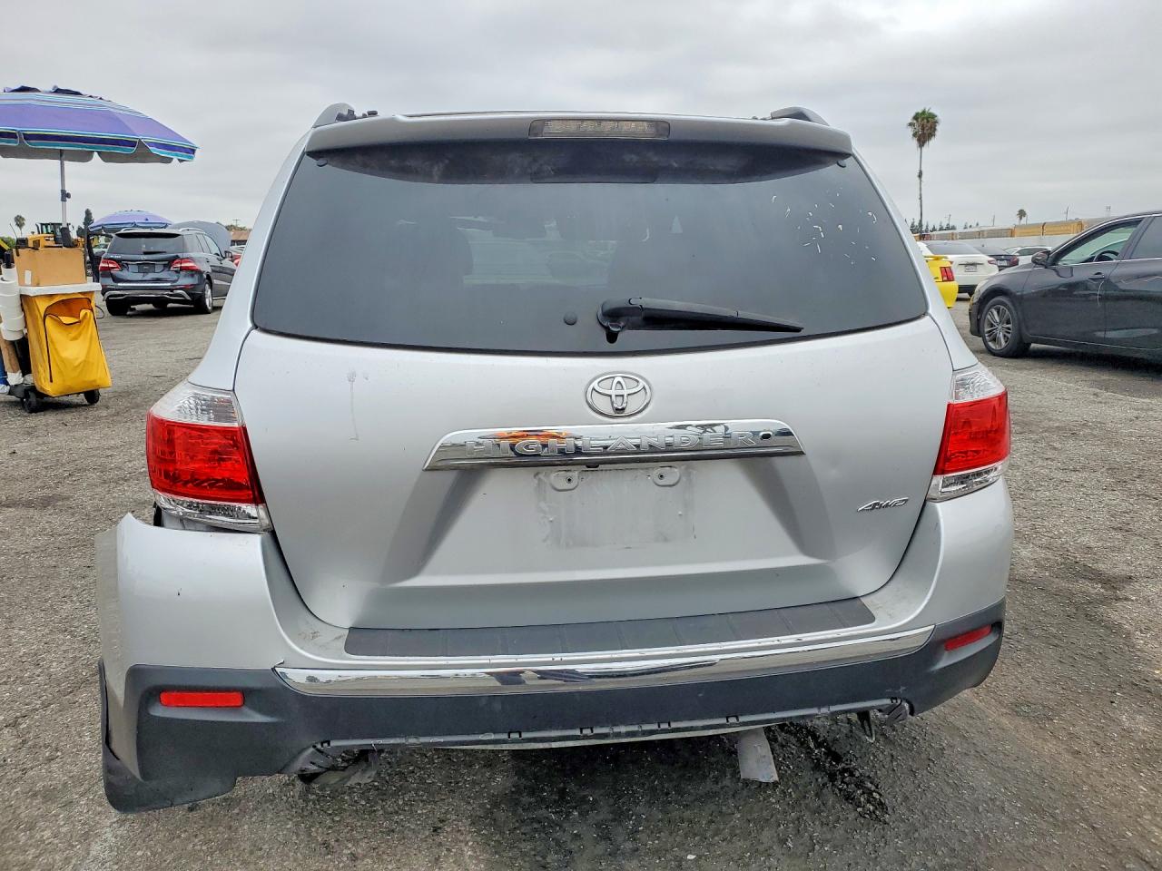 5TDDK3EH8DS251475 · 2013 TOYOTA HIGHLANDER · 6/13