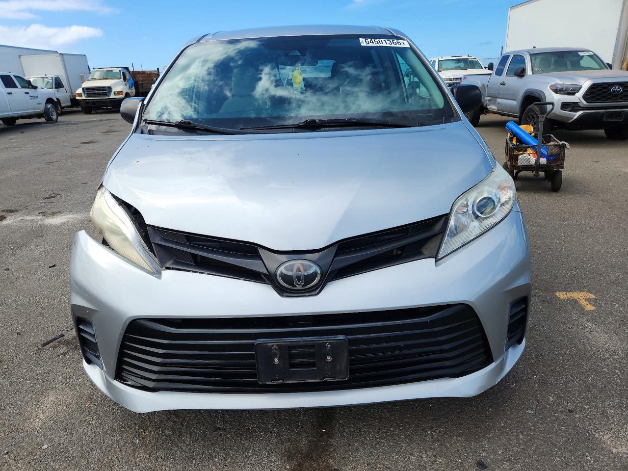 5TDZZ3DC2LS054789 · 2020 TOYOTA SIENNA · 5/13